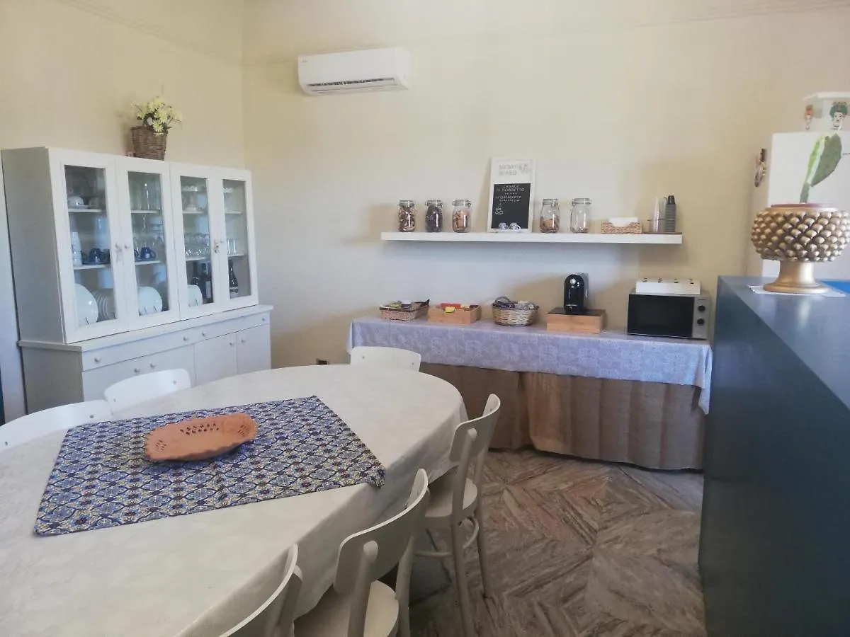 فندق Casale Di Benedetto كالتاجيروني إيطاليا
